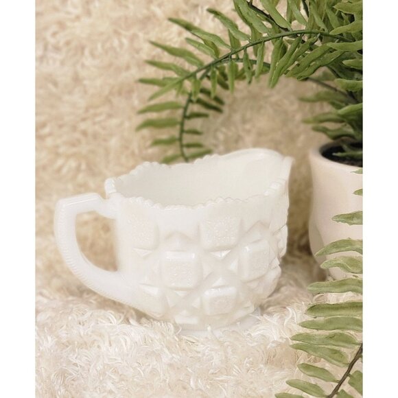 Vintage Westmoreland Milk Glass Creamer - Picture 1 of 14